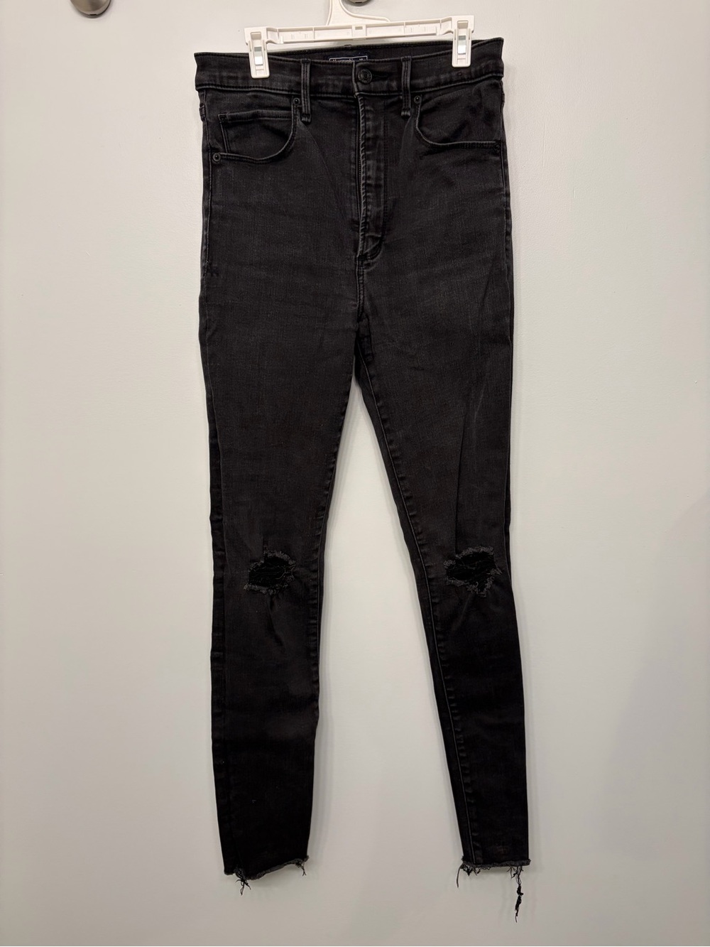 Abercrombie High-Rise Black Skinny Jeans with Knee Rips